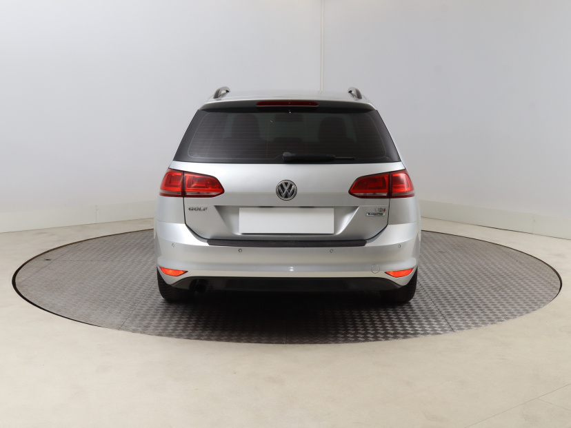 Volkswagen Golf, 2016