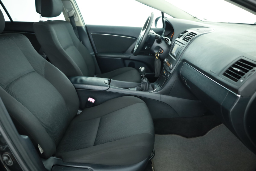 Toyota Avensis, 2009