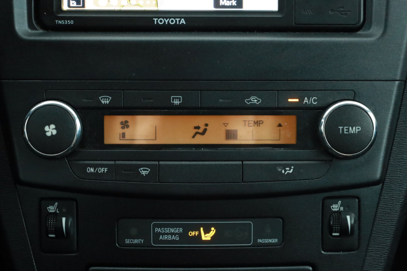 Toyota Avensis, 2009