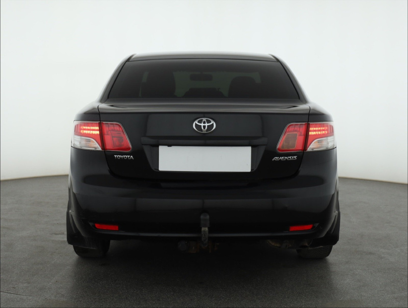 Toyota Avensis, 2009