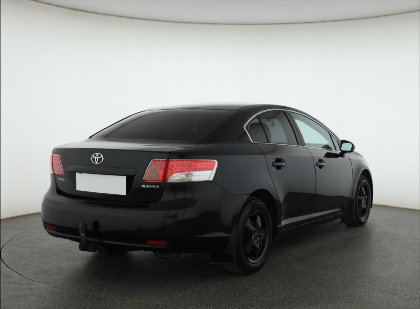 Toyota Avensis, 2009