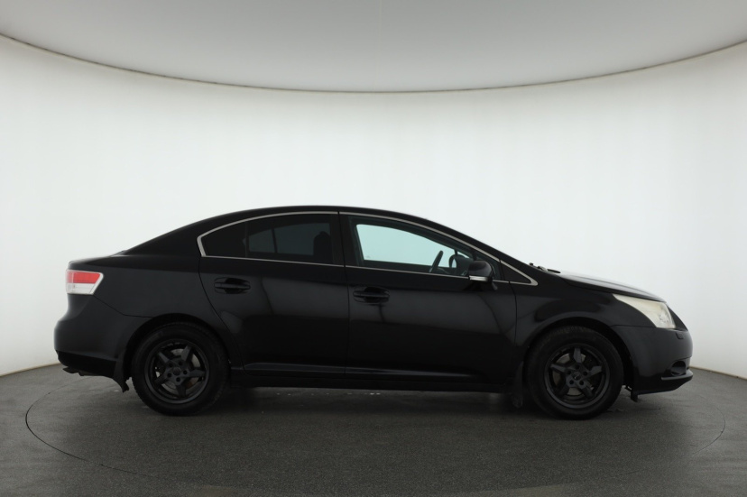 Toyota Avensis, 2009