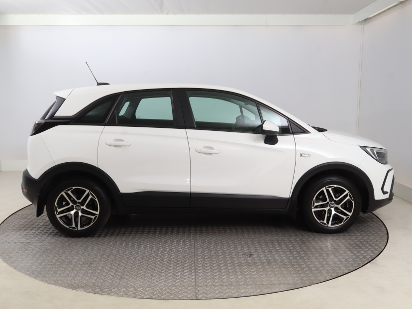 Opel Crossland, 2021