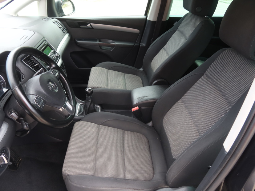 Volkswagen Sharan, 2011