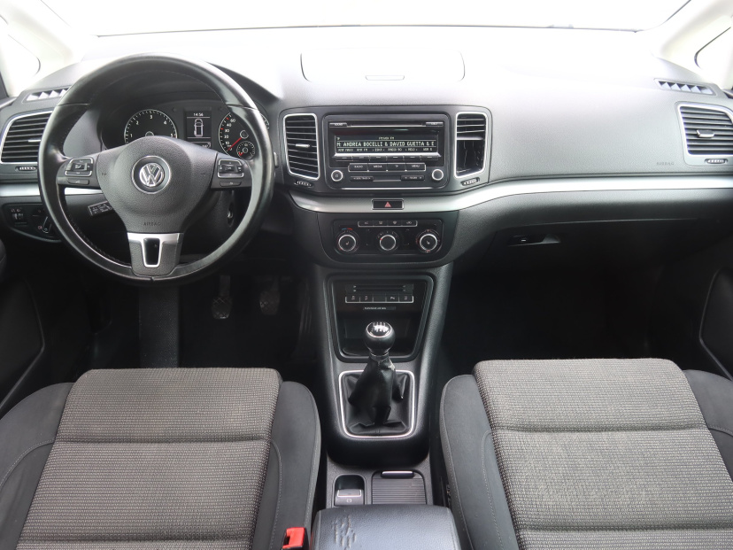 Volkswagen Sharan, 2011