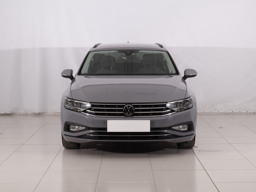 Volkswagen Passat, 2023