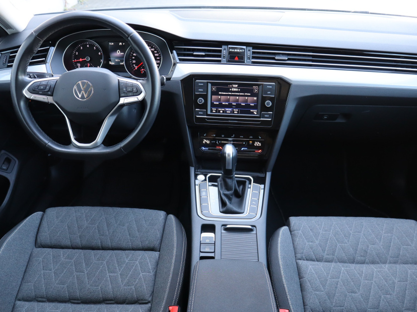 Volkswagen Passat, 2023