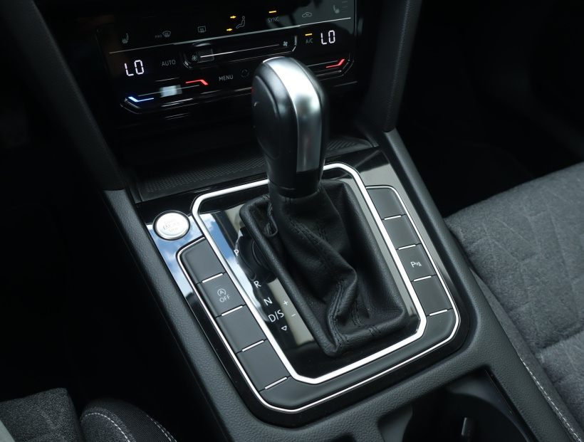 Volkswagen Passat, 2023