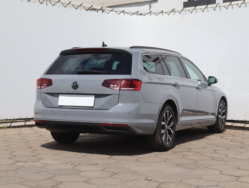 Volkswagen Passat, 2023
