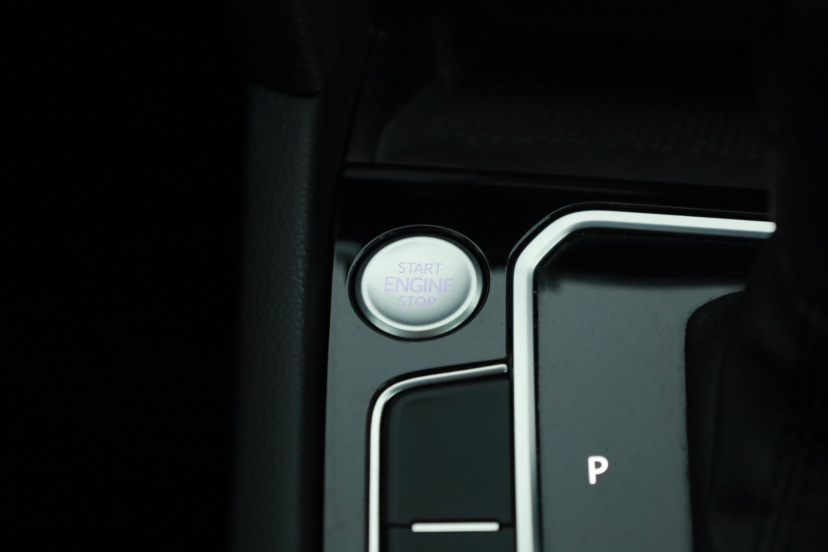 Volkswagen Passat, 2023