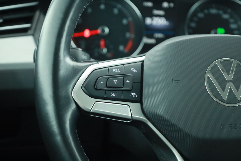Volkswagen Passat, 2023