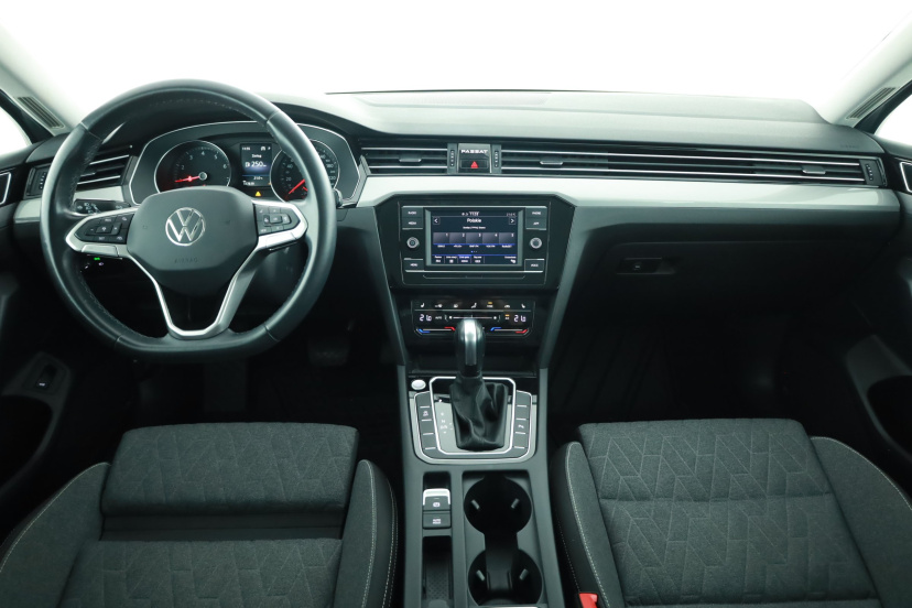 Volkswagen Passat, 2023