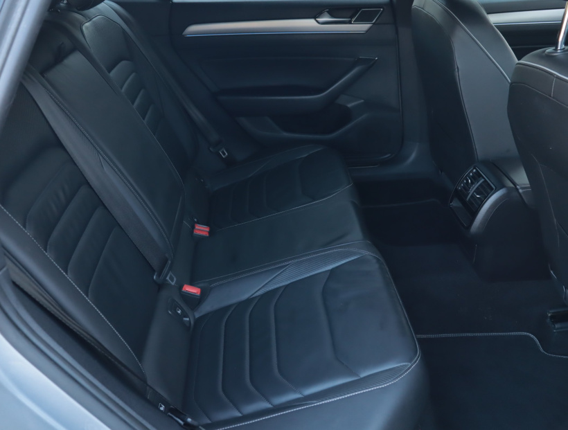 Volkswagen Arteon, 2019