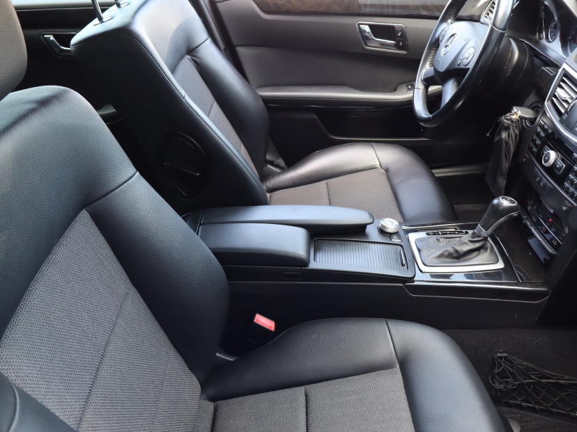 Mercedes-Benz E, 2010
