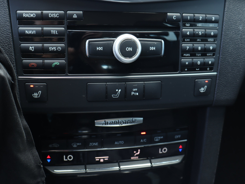 Mercedes-Benz E, 2010