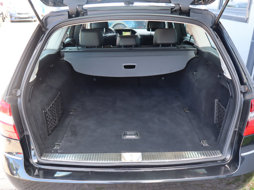 Mercedes-Benz E, 2010
