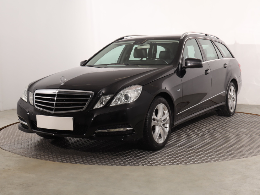 Mercedes-Benz E, 2010