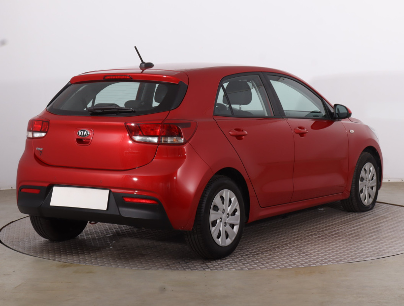 Kia Rio, 2021