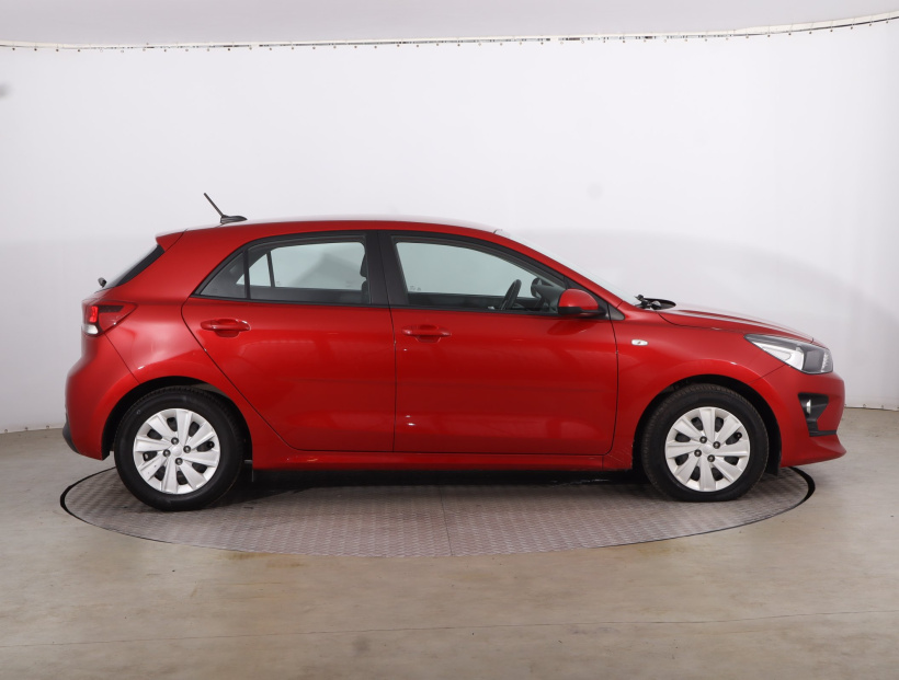 Kia Rio, 2021