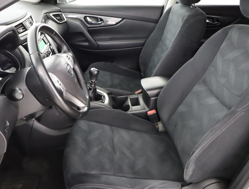 Nissan X-Trail, 2015