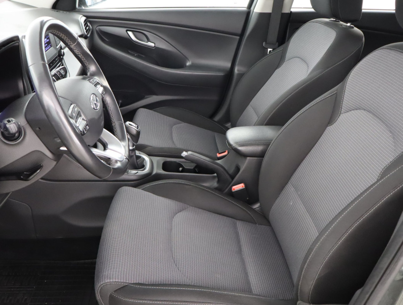 Hyundai i30, 2021