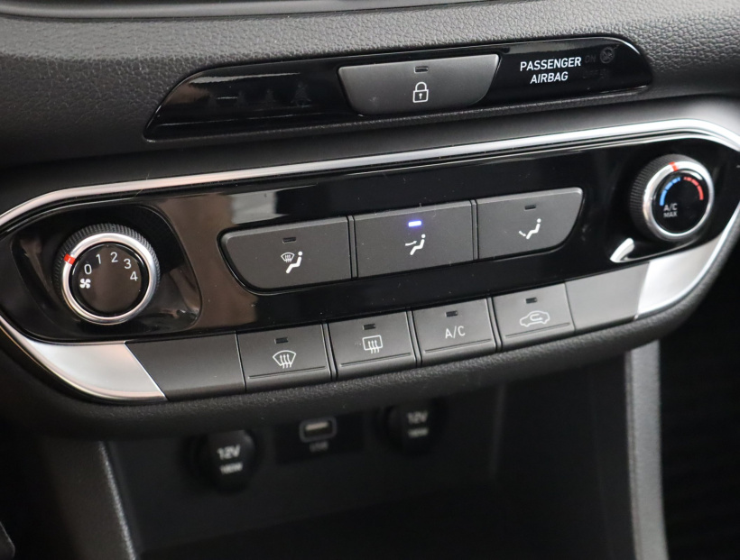 Hyundai i30, 2021