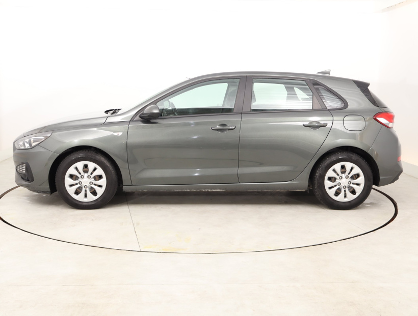 Hyundai i30, 2021