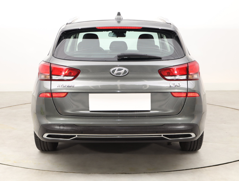 Hyundai i30, 2022