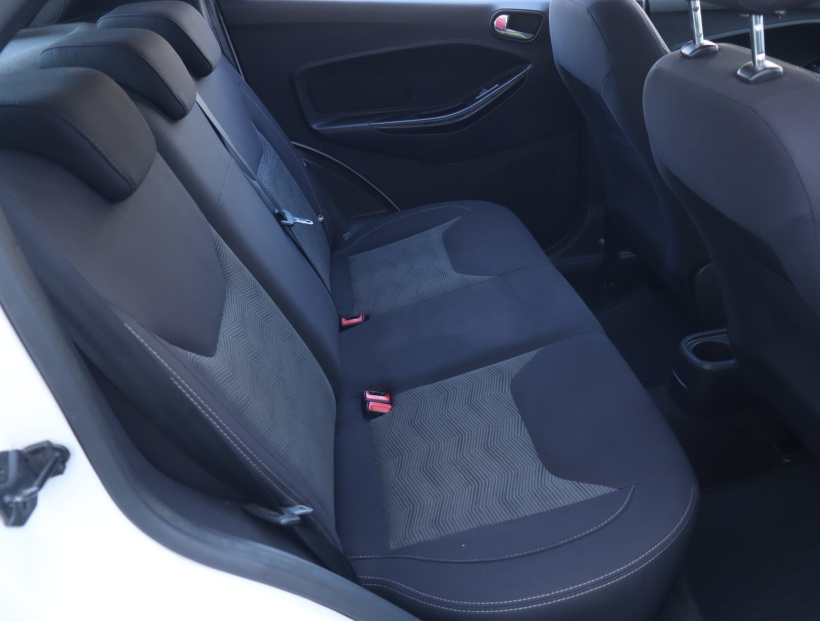 Ford Ka+, 2017