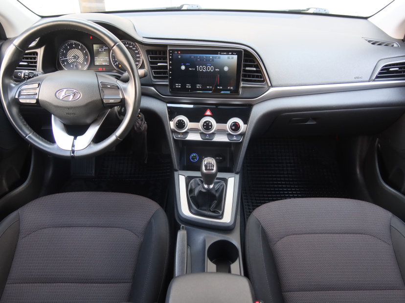 Hyundai Elantra, 2019