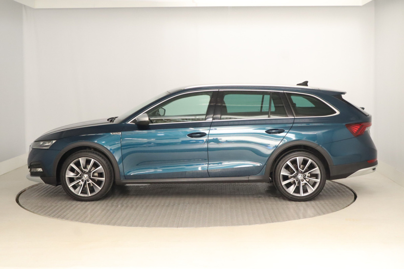 Škoda Octavia Scout, 2021