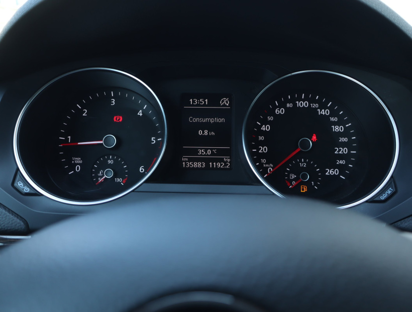 Volkswagen Jetta, 2015