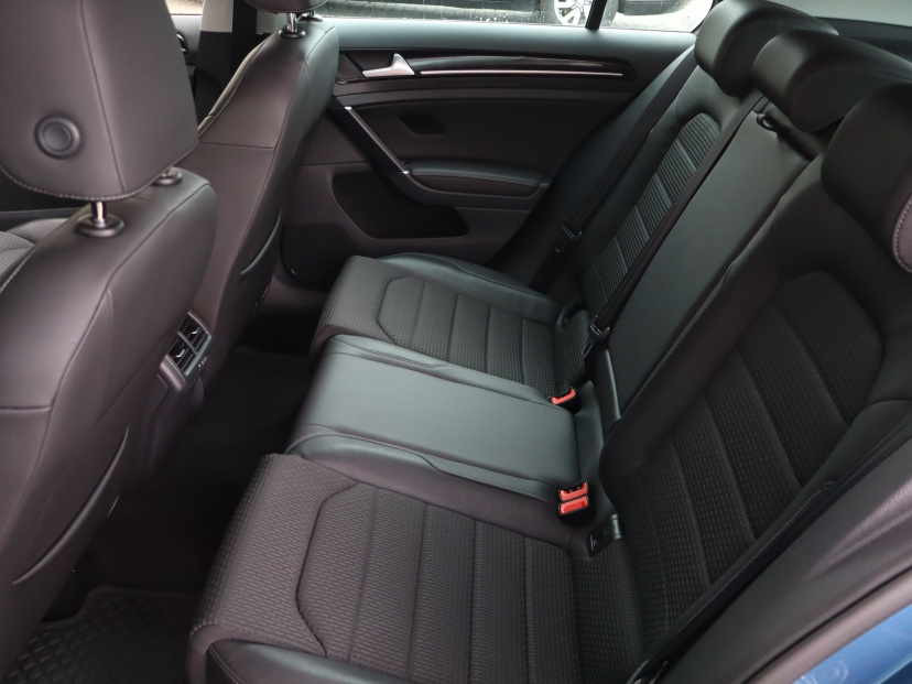 Volkswagen Golf, 2014