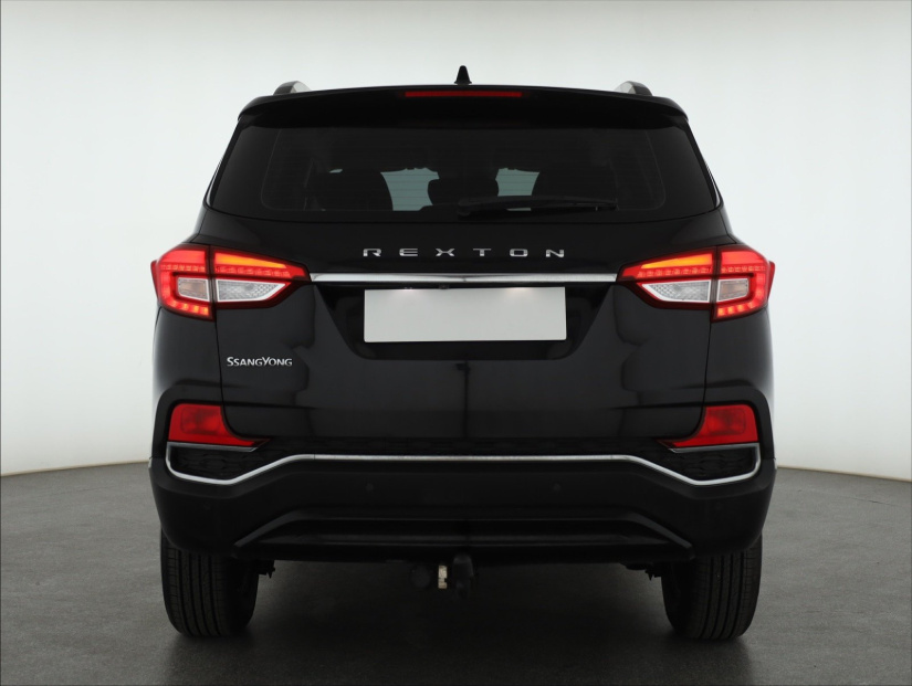 SsangYong Rexton, 2018