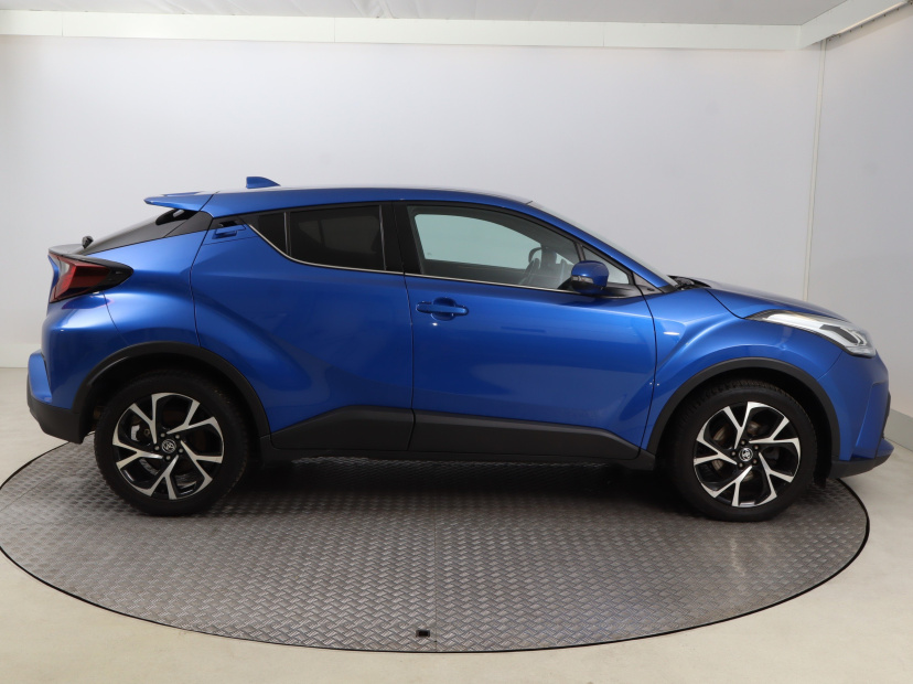 Toyota C-HR, 2020
