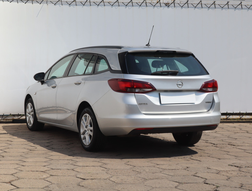 Opel Astra, 2017