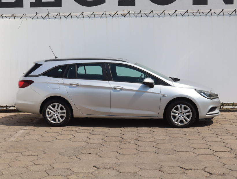 Opel Astra, 2017