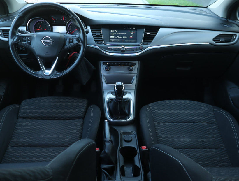 Opel Astra, 2017