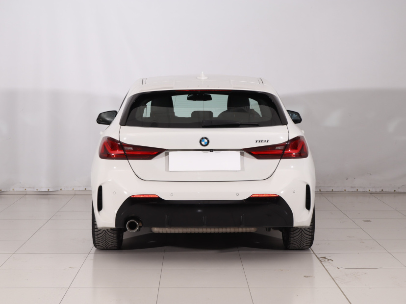 BMW 1, 2023