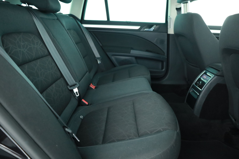 Škoda Superb, 2013