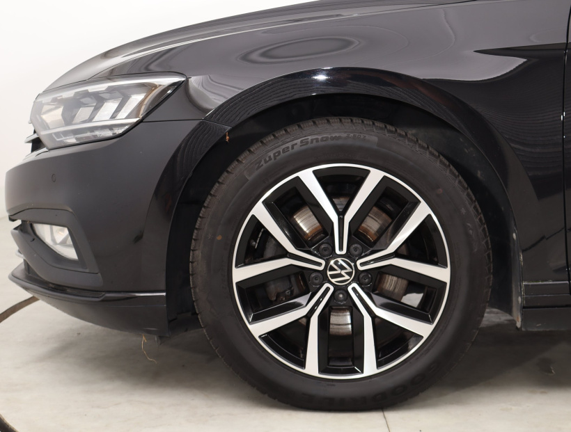 Volkswagen Passat, 2022
