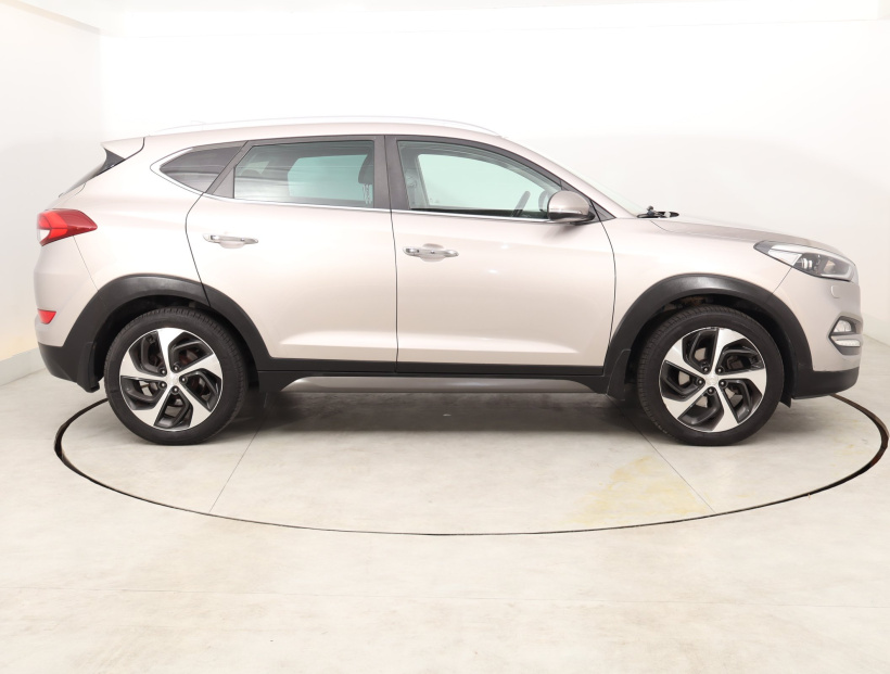 Hyundai Tucson, 2016