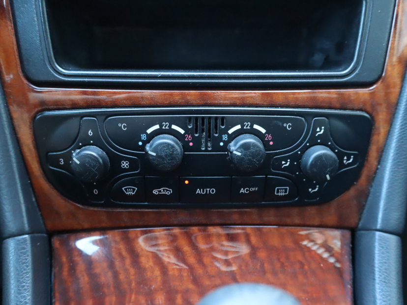 Mercedes-Benz C, 2002