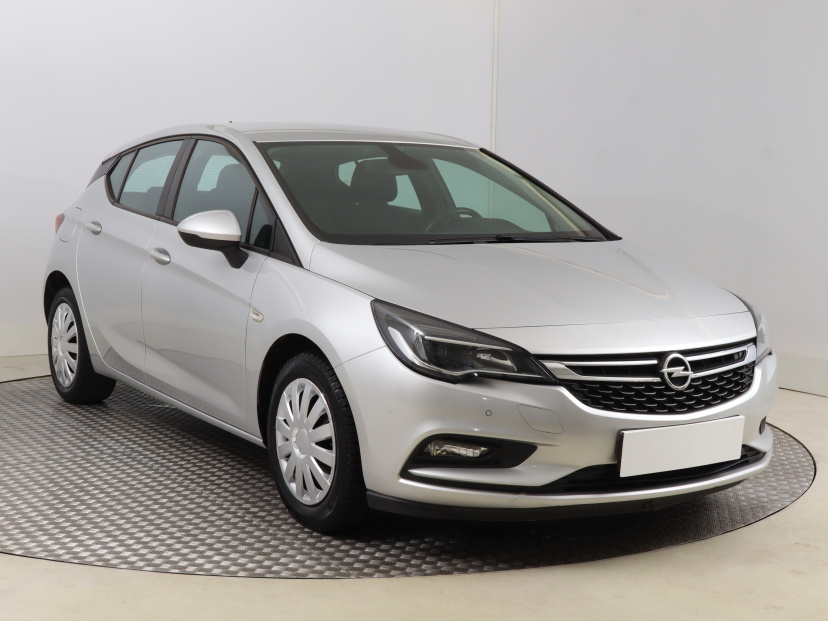 Opel Astra, 2019