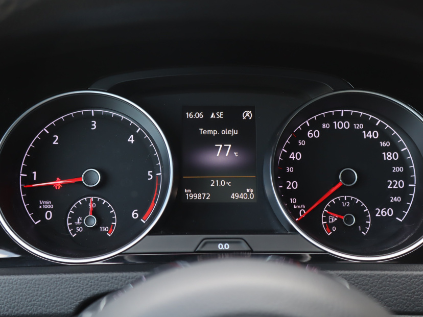 Volkswagen Golf, 2016