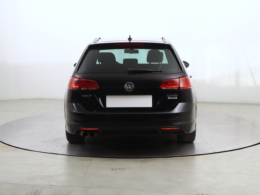 Volkswagen Golf, 2016