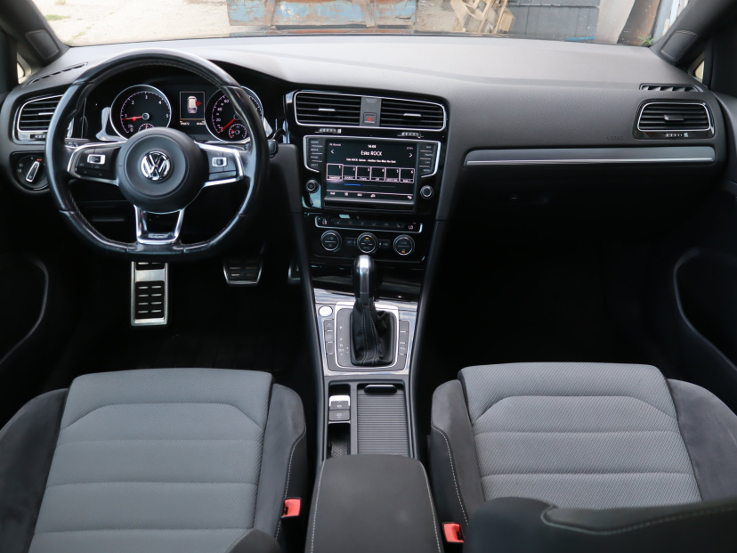 Volkswagen Golf, 2016