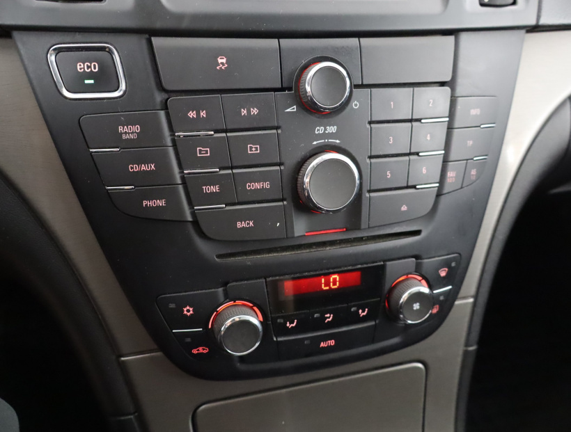 Opel Insignia, 2012
