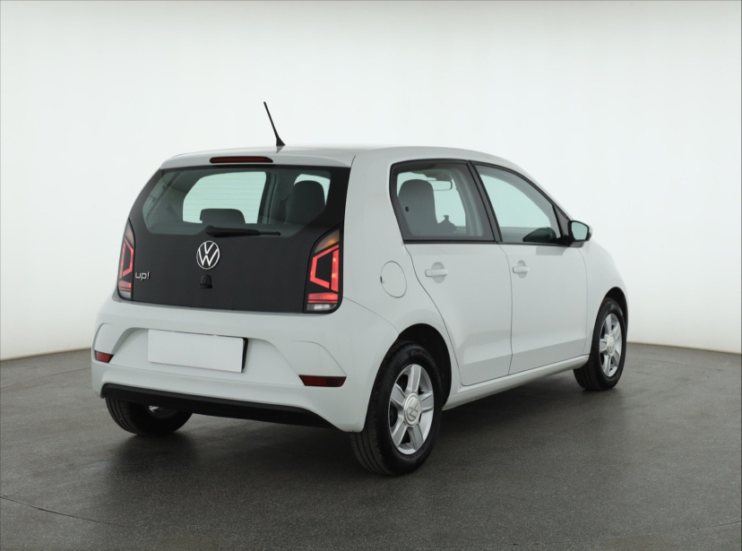 Volkswagen Up!, 2022