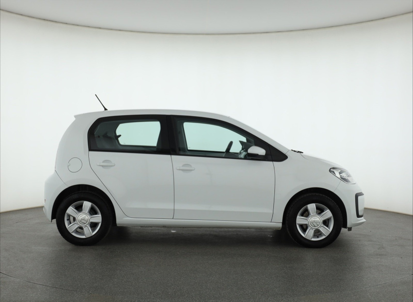 Volkswagen Up!, 2022